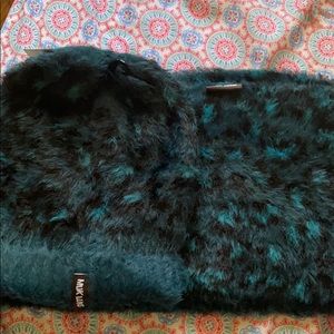 Muk Luks infinity scarf and hat. New